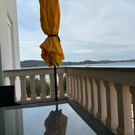 Lana Apartament *